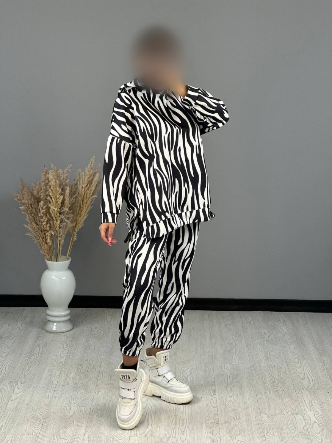 Point Blur_Dec182022_222436