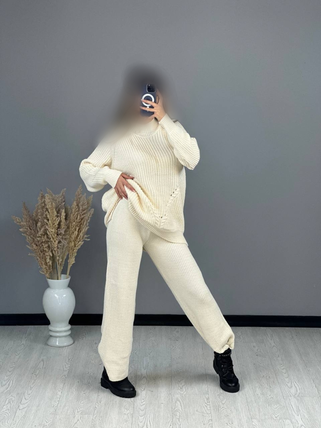 Point Blur_Jan122023_223554