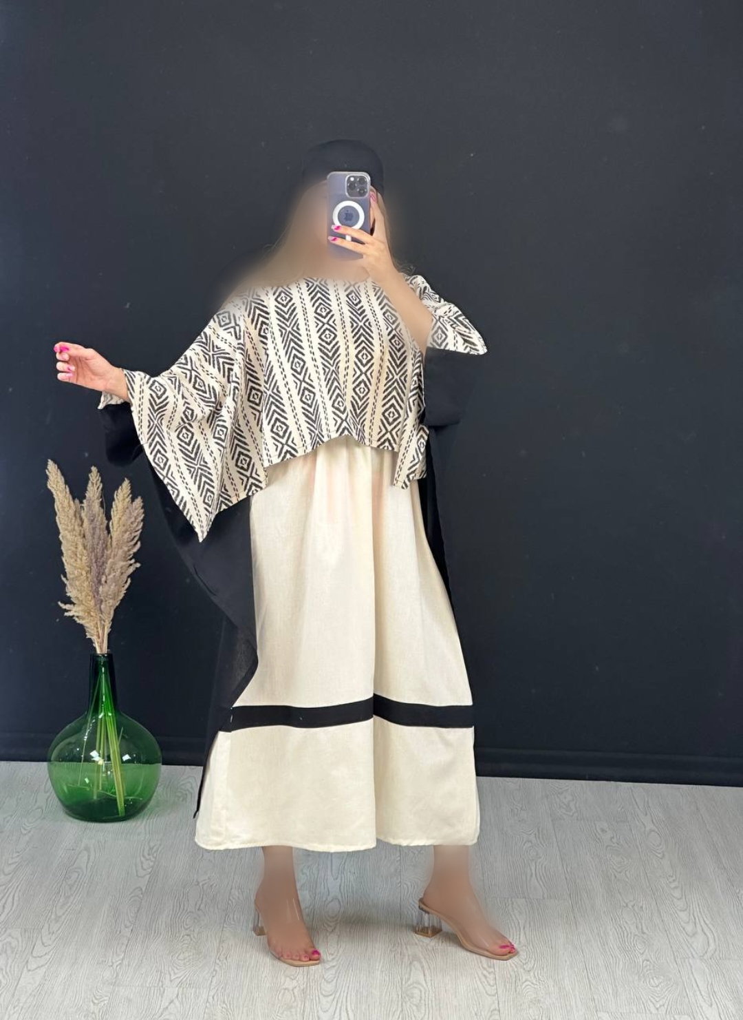 Point Blur_May112023_223612