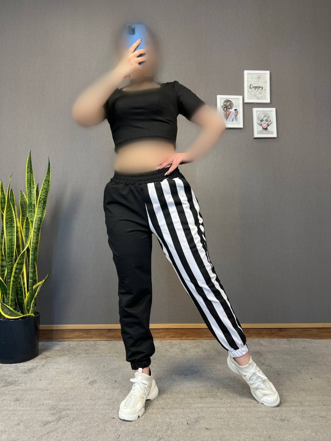 Point Blur_Aug272023_224755