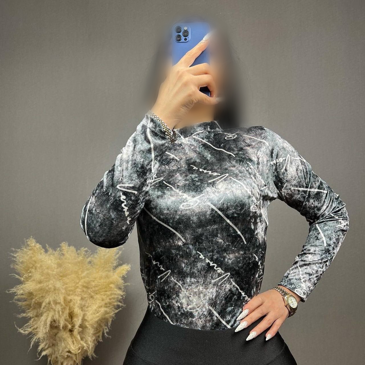 Point Blur_Aug302023_223041