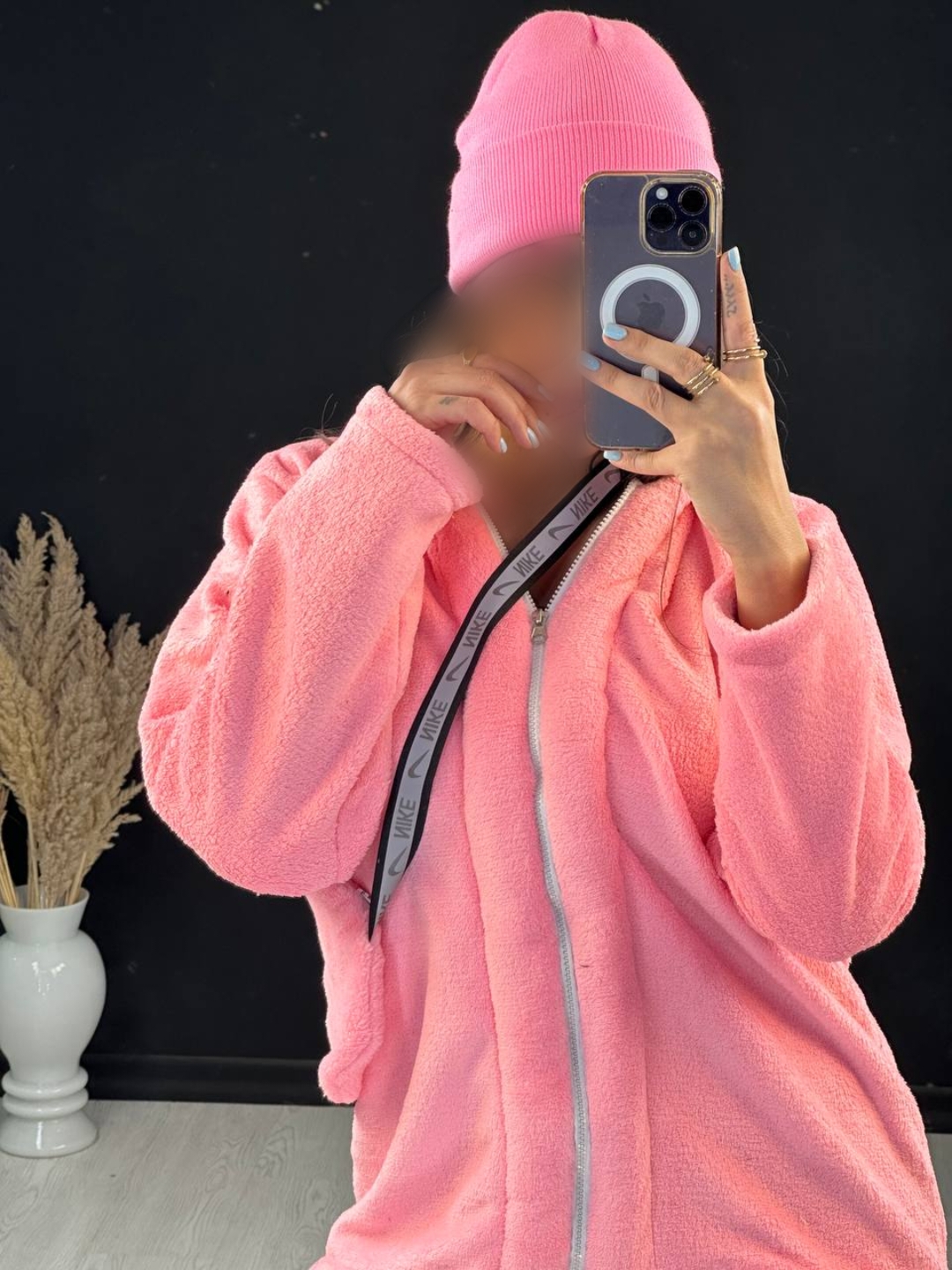 Point Blur_Dec152023_223418