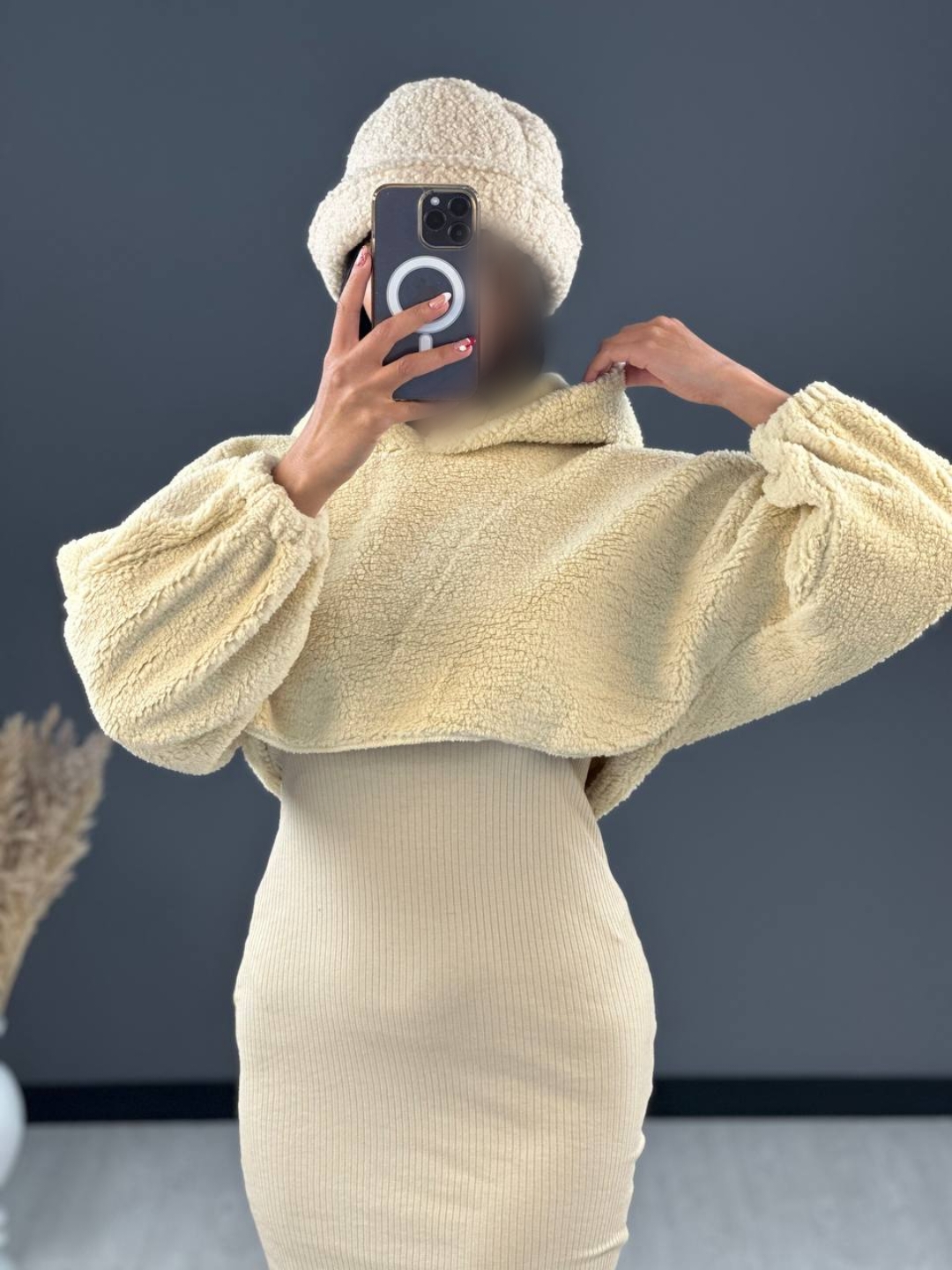 Point Blur_Dec292023_234231