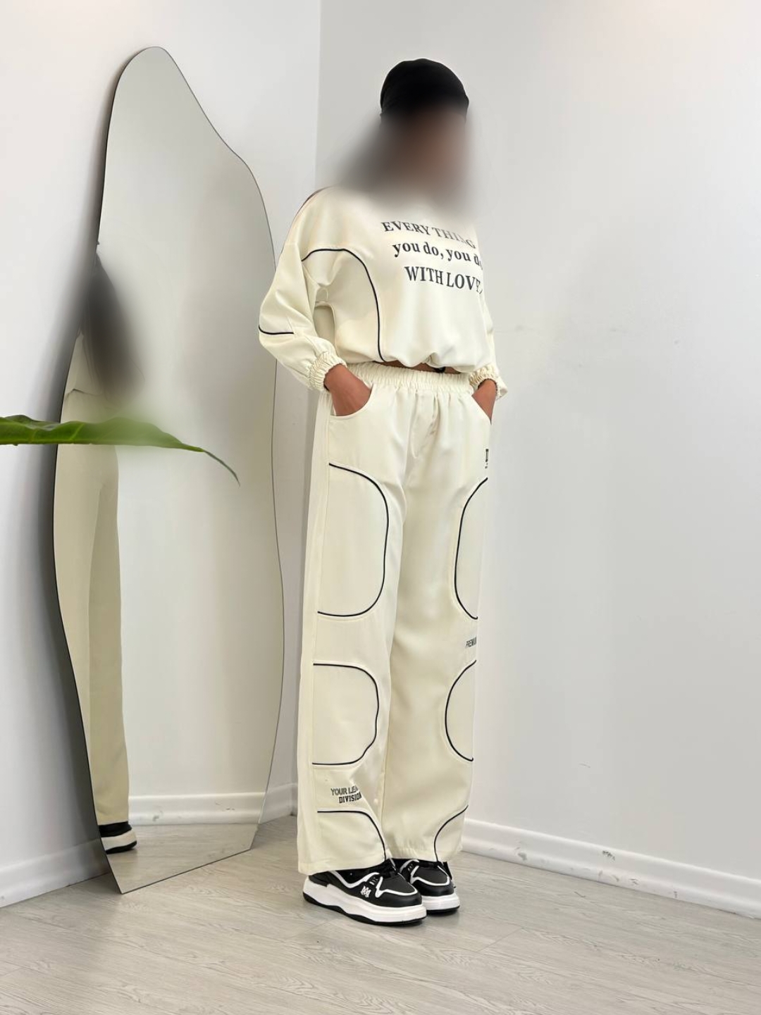 Point Blur_Feb122024_215344