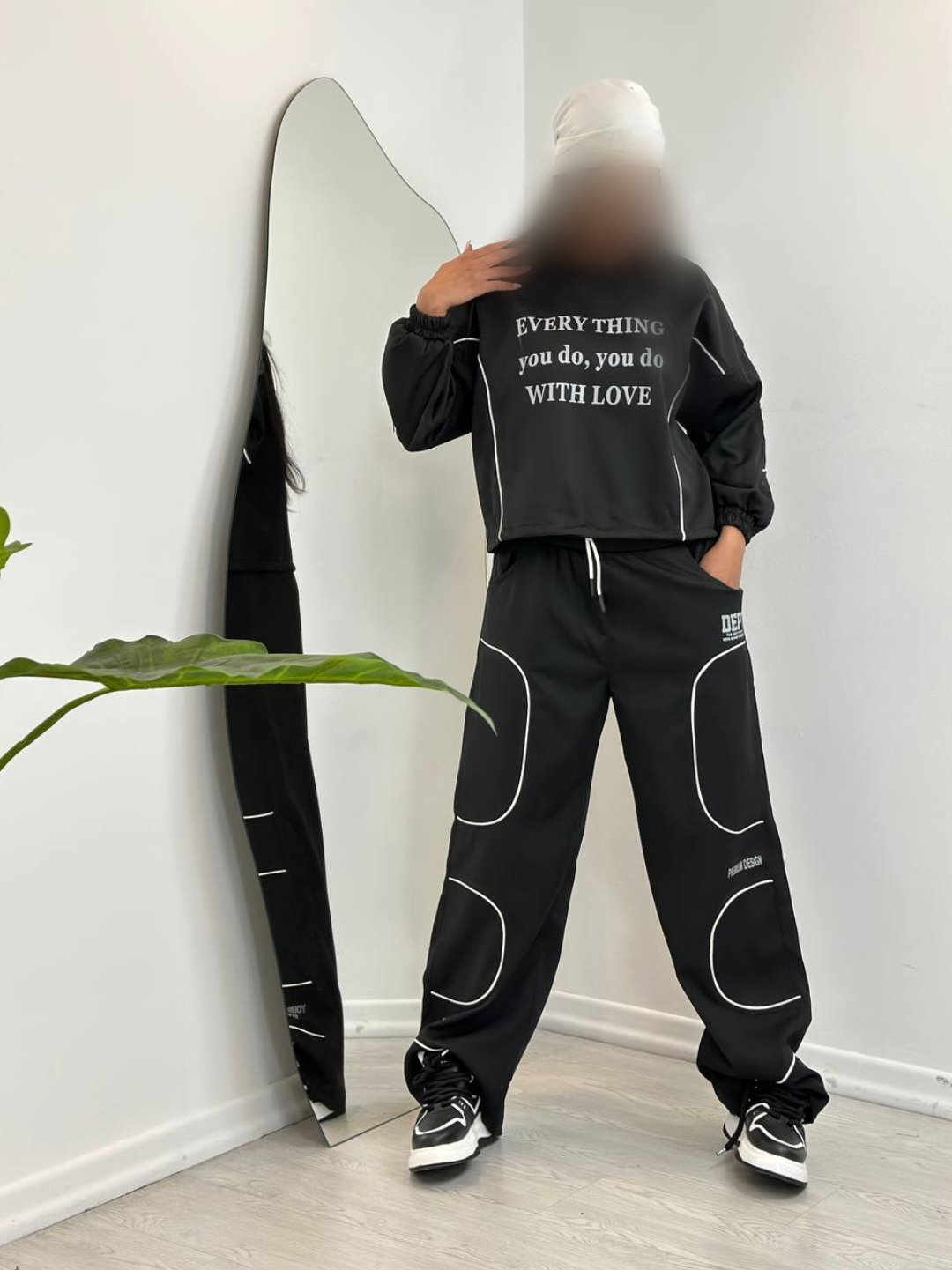 Point Blur_Feb122024_215408