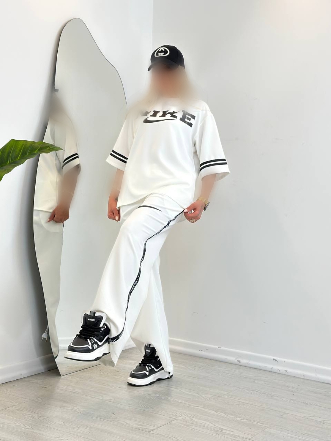 Point Blur_Mar132024_225600