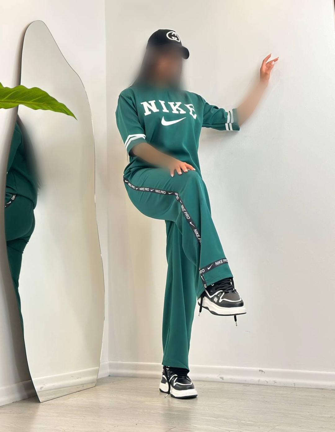 Point Blur_Mar132024_225656