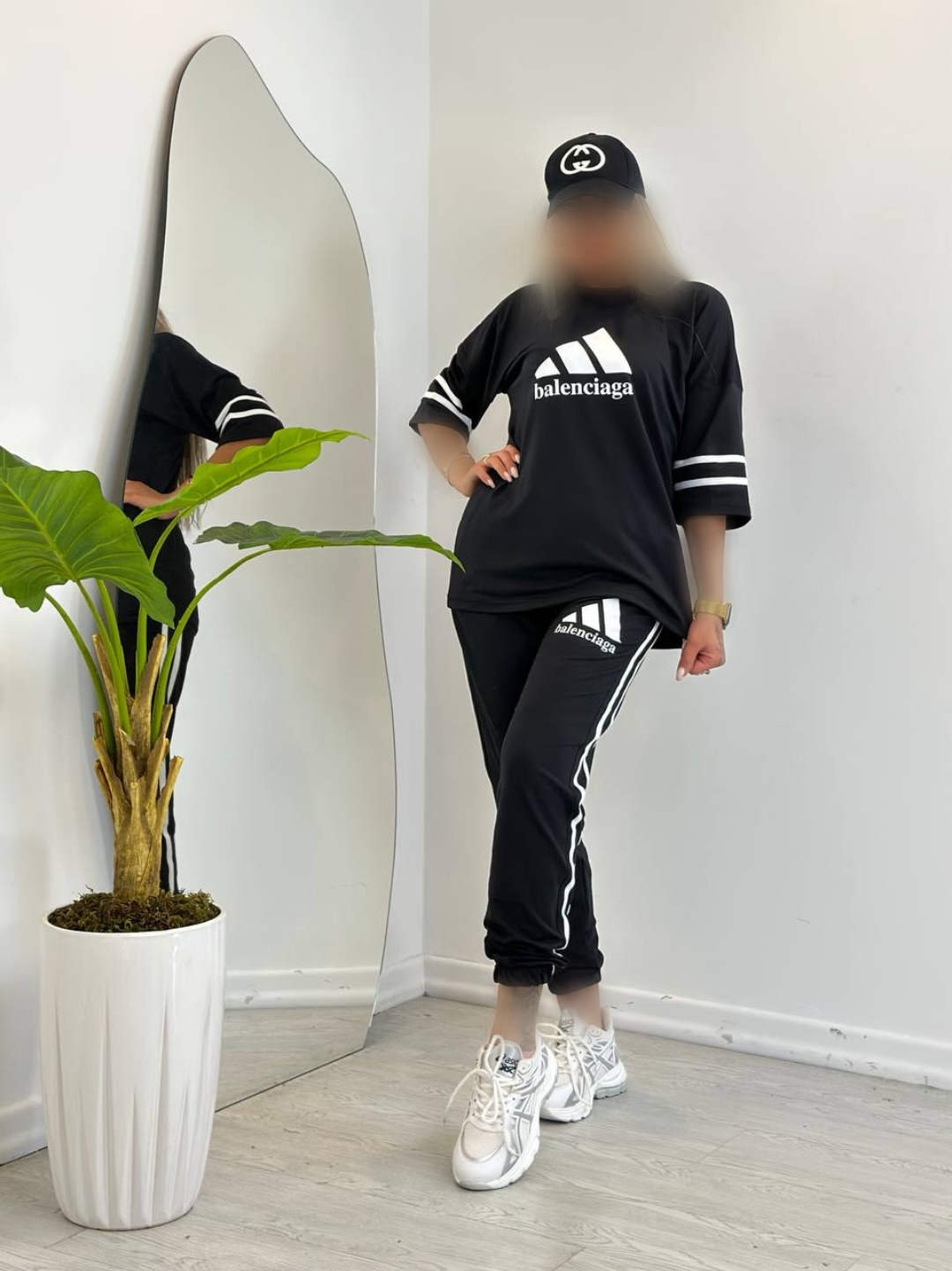 Point Blur_Mar182024_234923