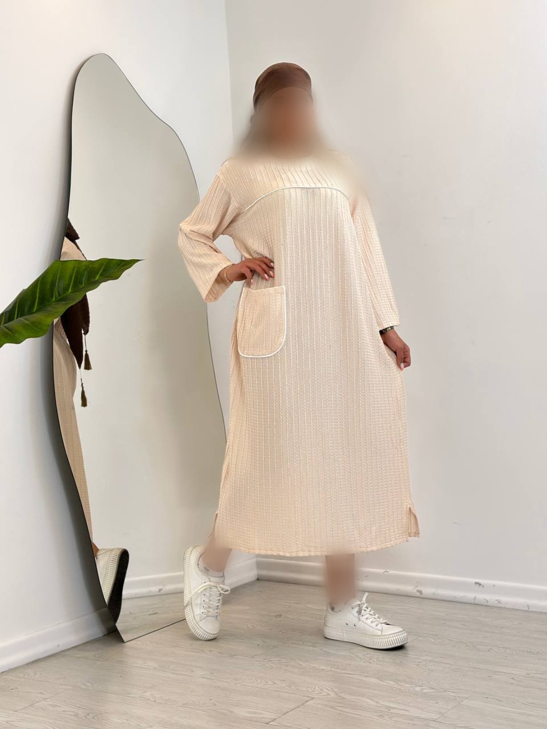 Point Blur_Mar312024_222909