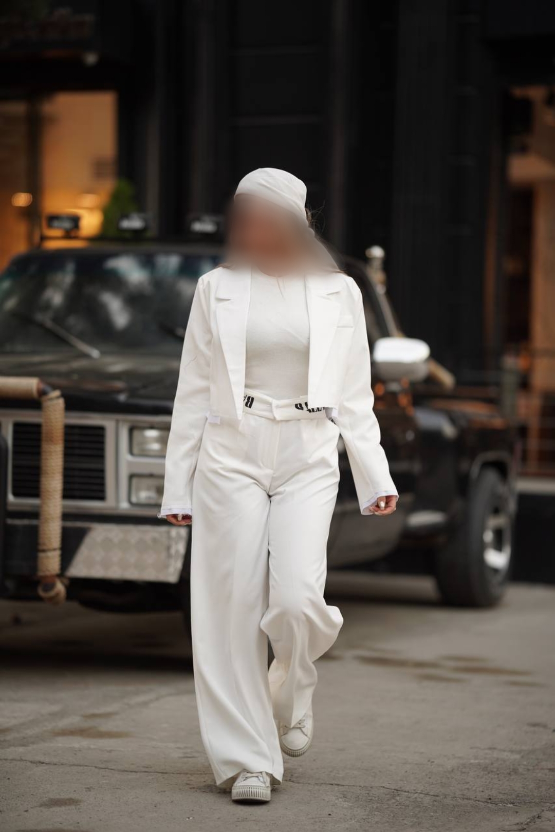 Point Blur_Apr202024_230958