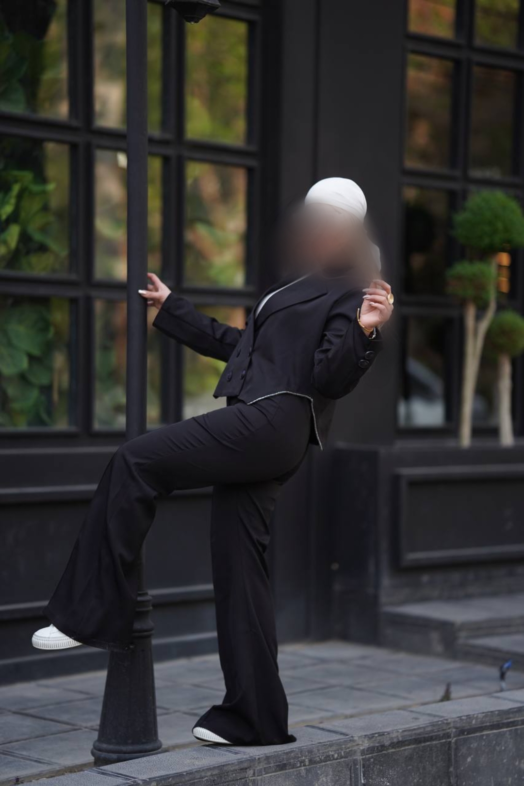 Point Blur_Apr222024_222342