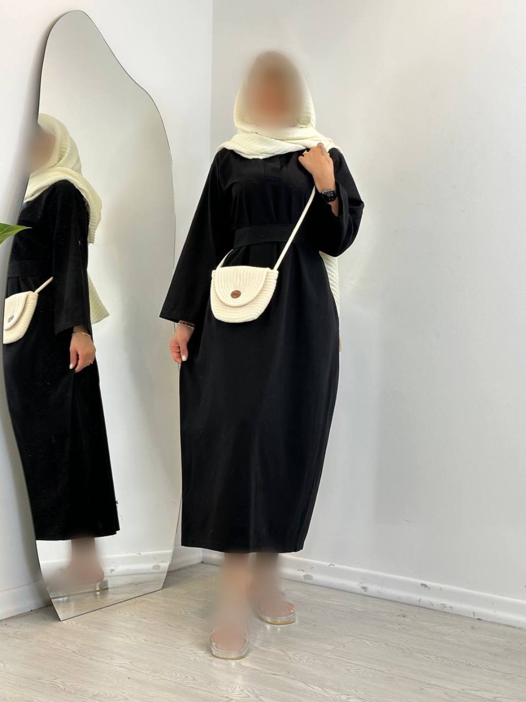 Point Blur_May162024_224705